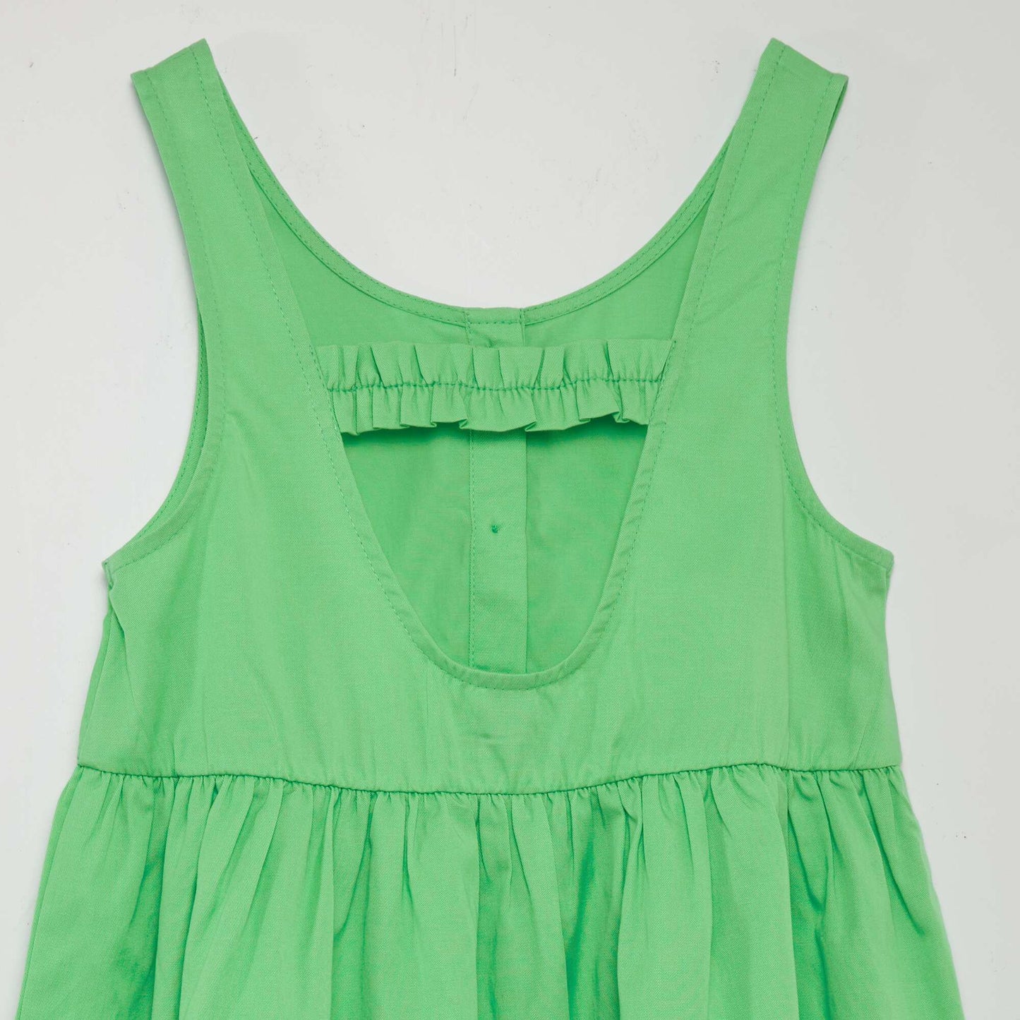 Sleeveless dress with opening at the back GREEN