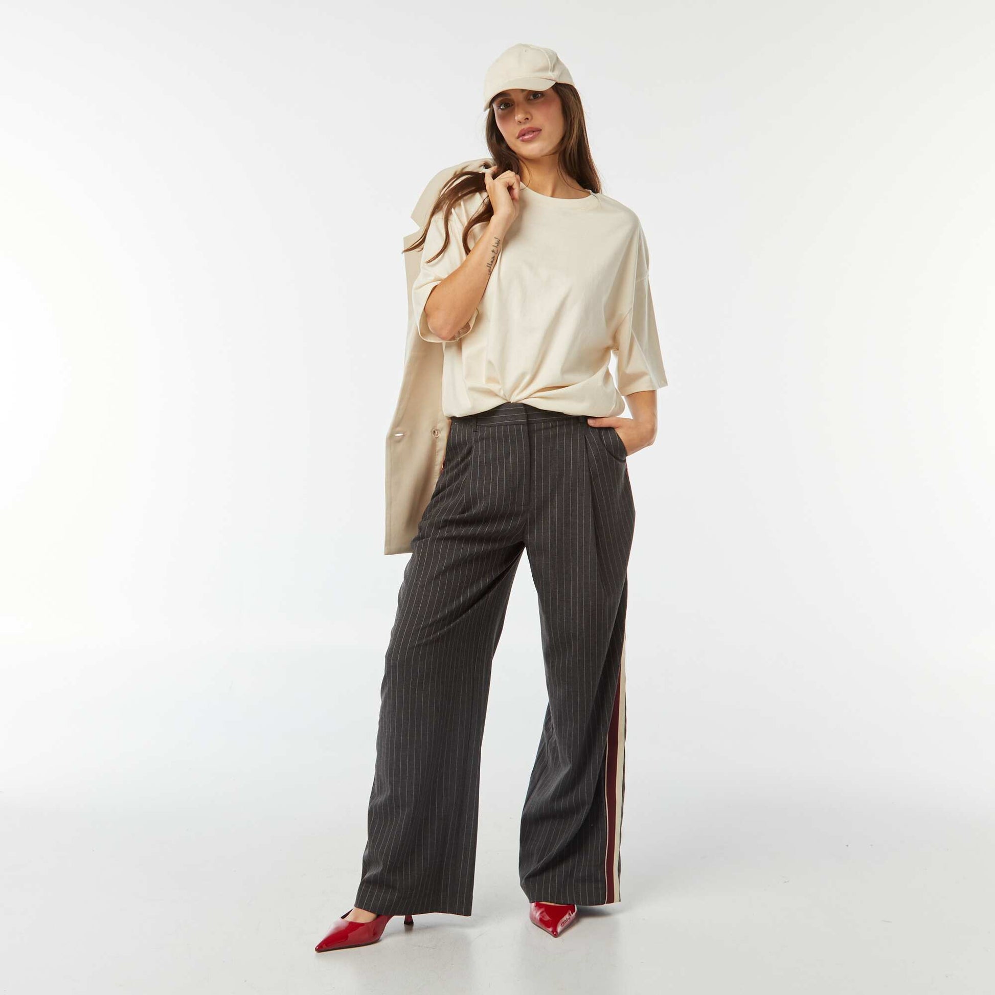 Oversized round neck T-shirt BEIGE