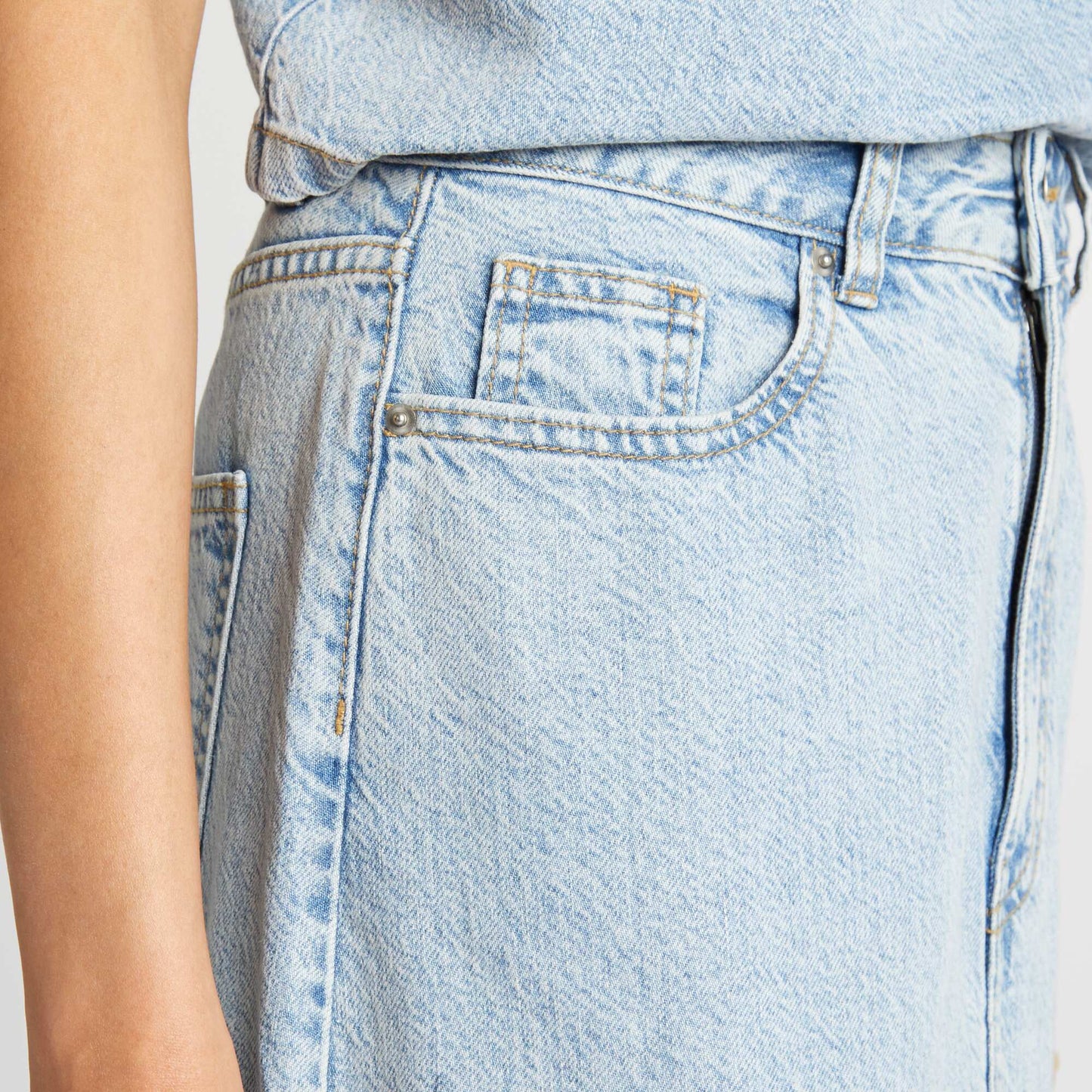 High-waisted long denim skirt BLUE