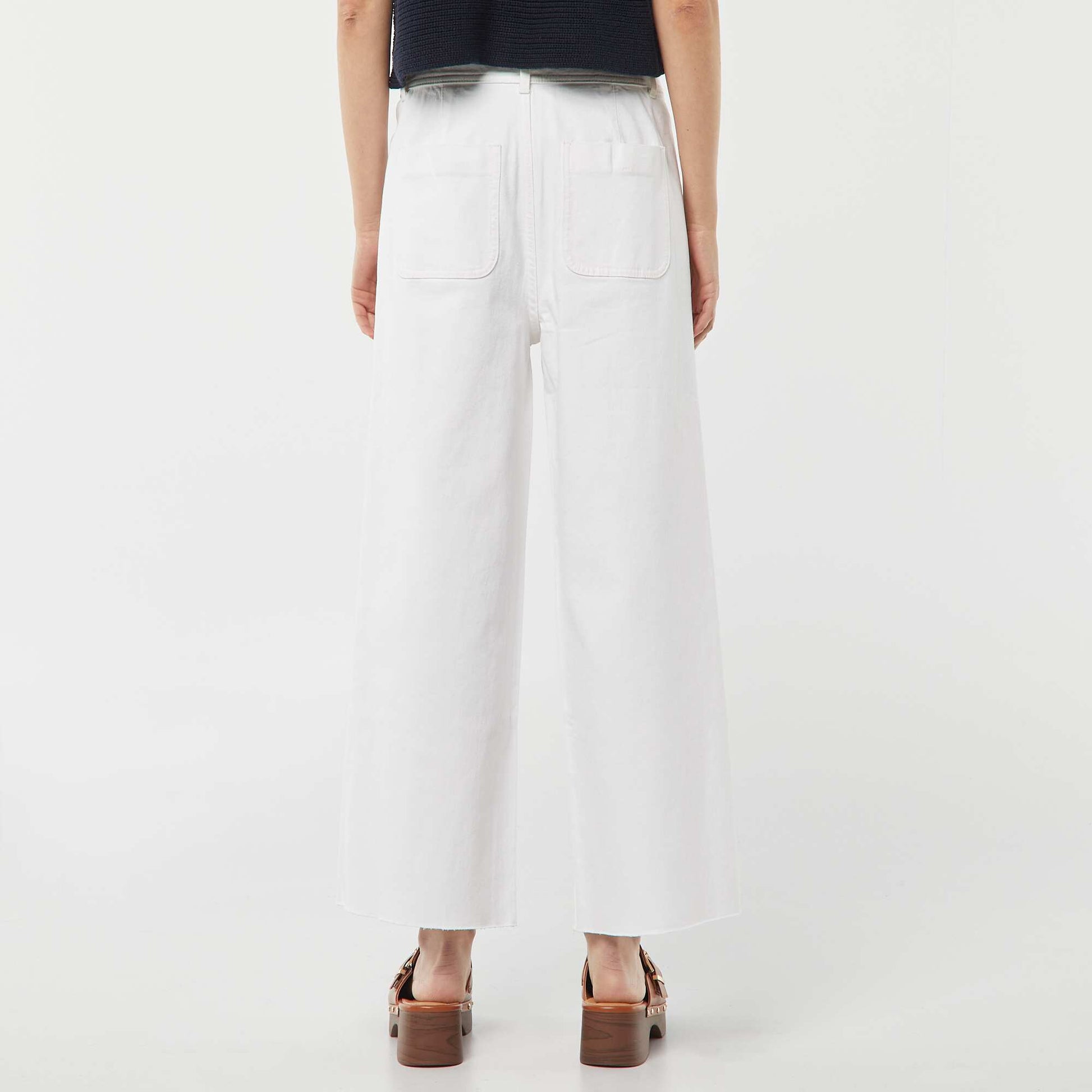 Wide-leg jeans with stylish button fastening WHITE