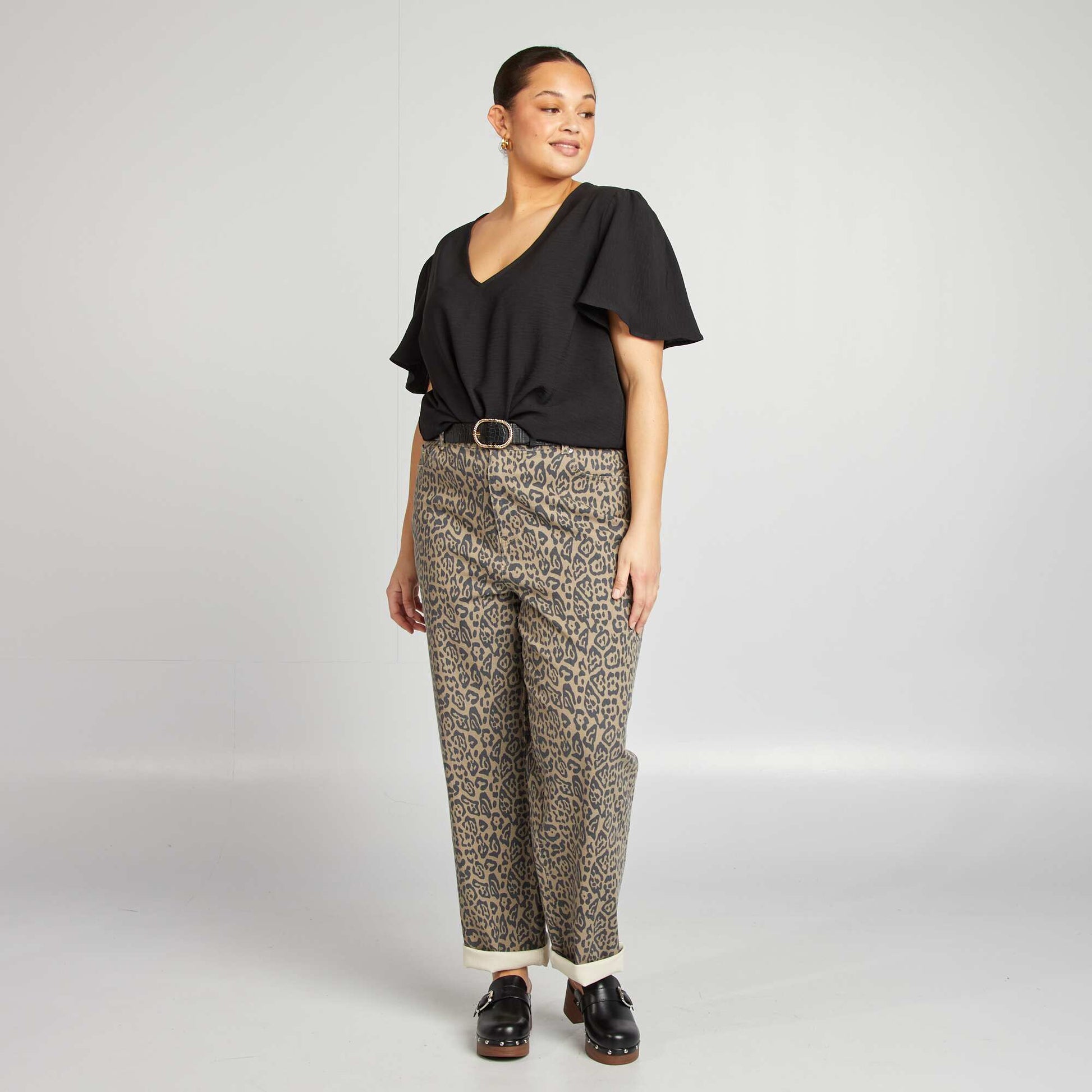 Plain short-sleeved blouse BLACK