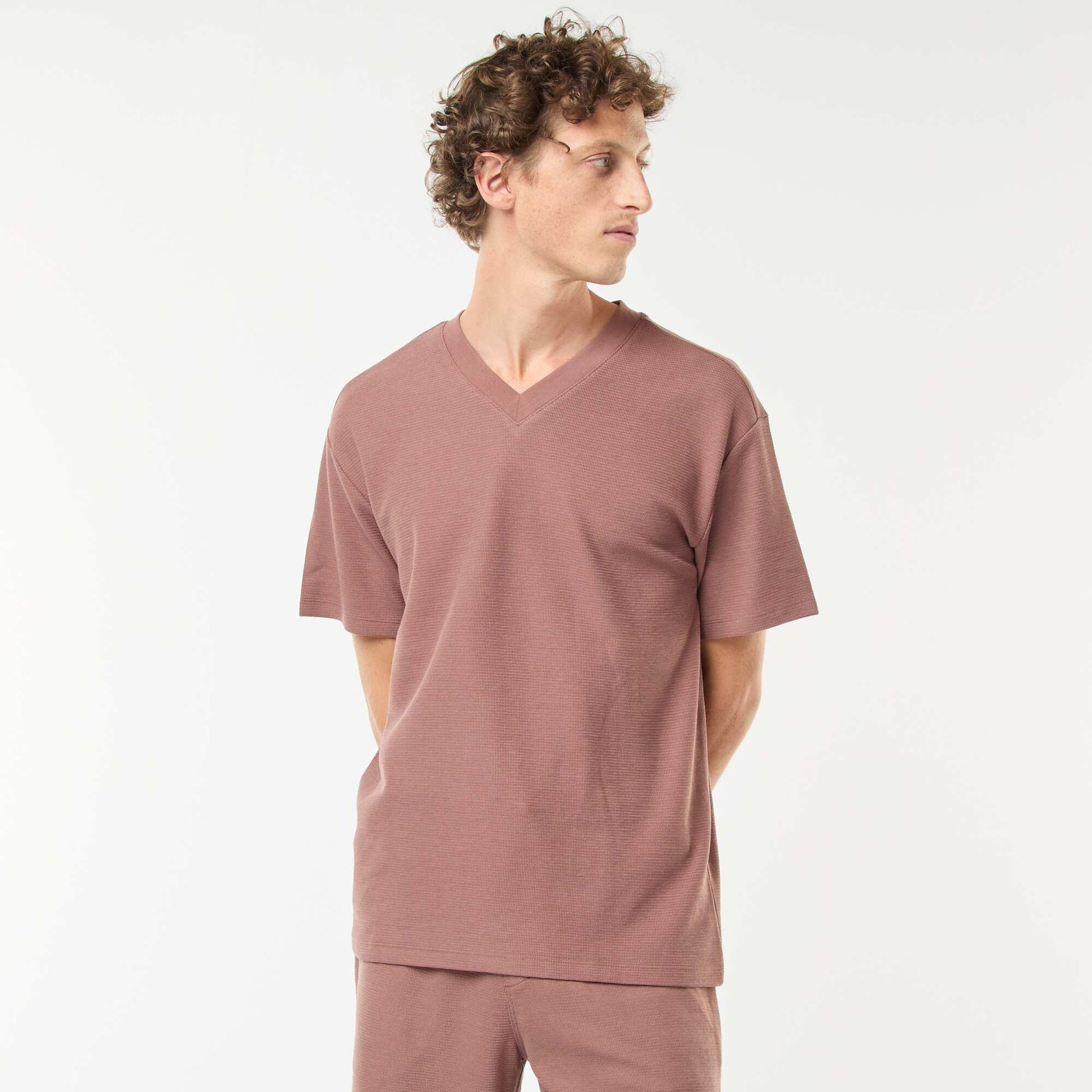 V-neck knit T-shirt BROWN