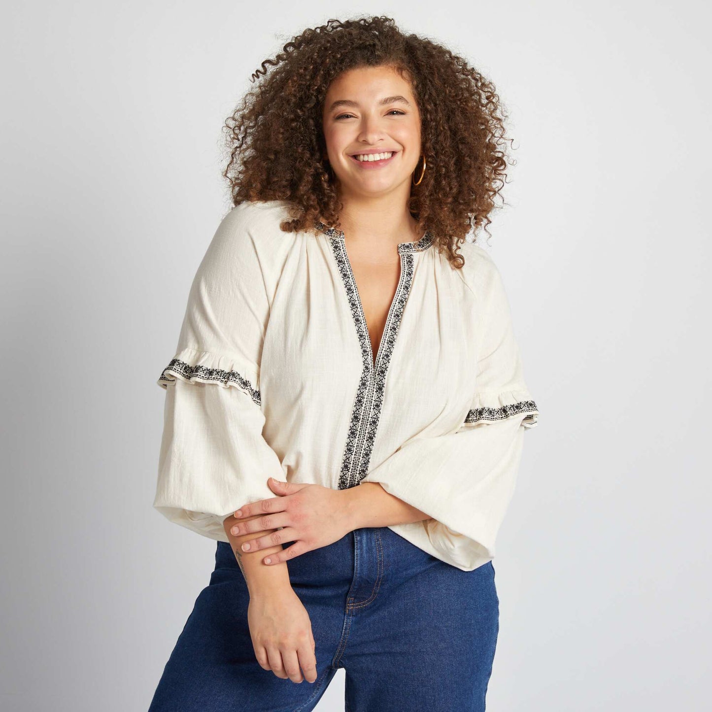 Cotton gauze blouse with embroidered patterns BEIGE