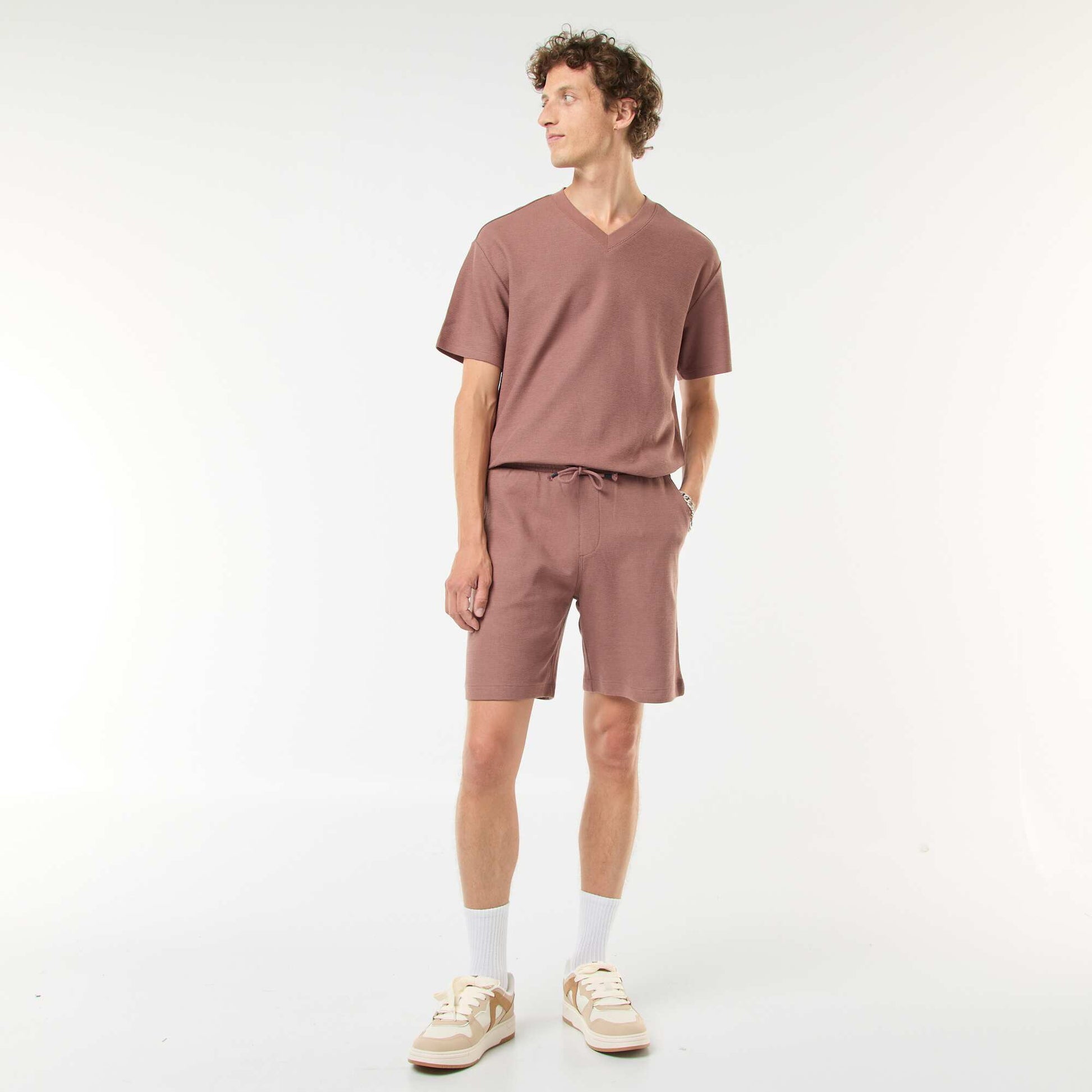 Sports shorts with fancy knit pockets BROWN