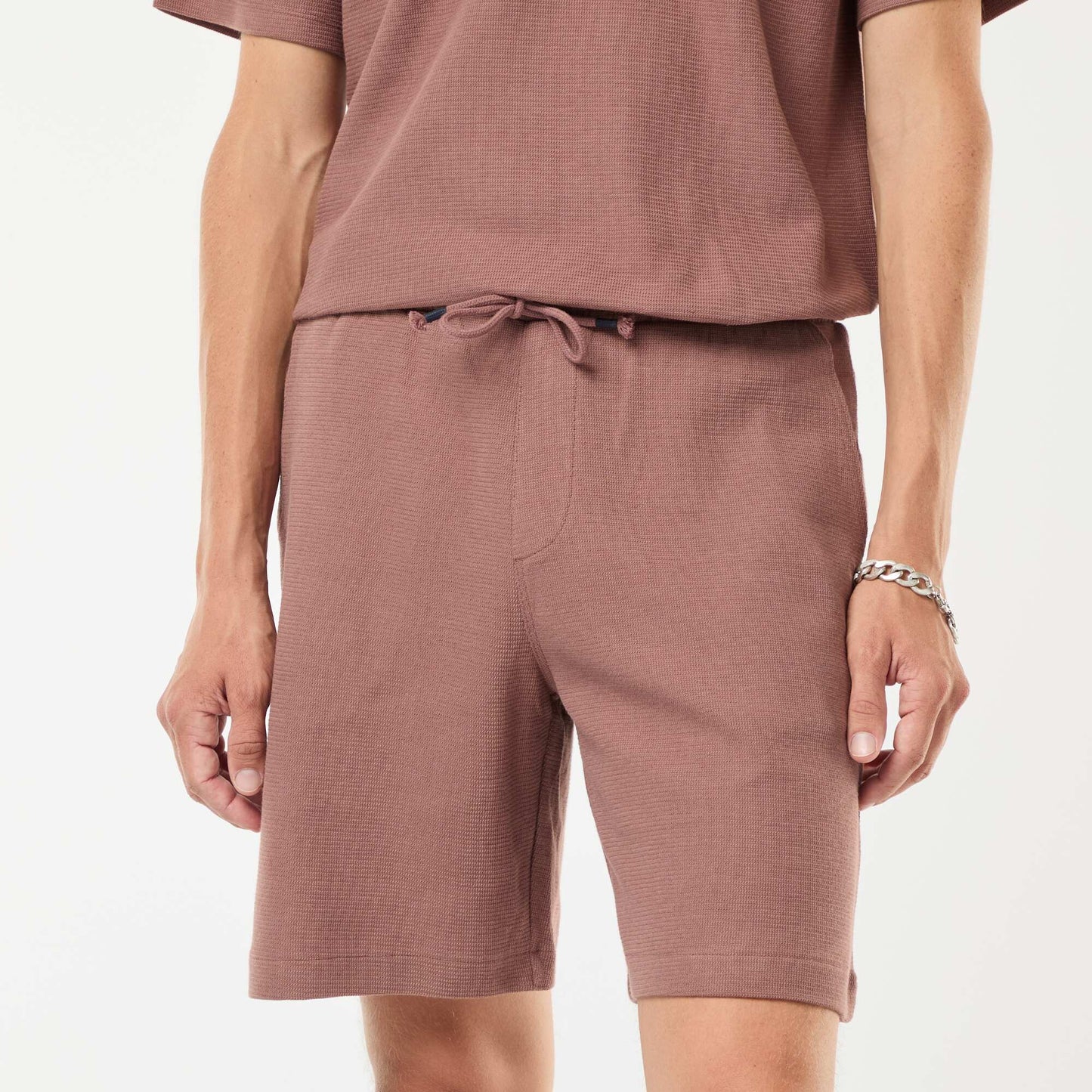 Sports shorts with fancy knit pockets BROWN