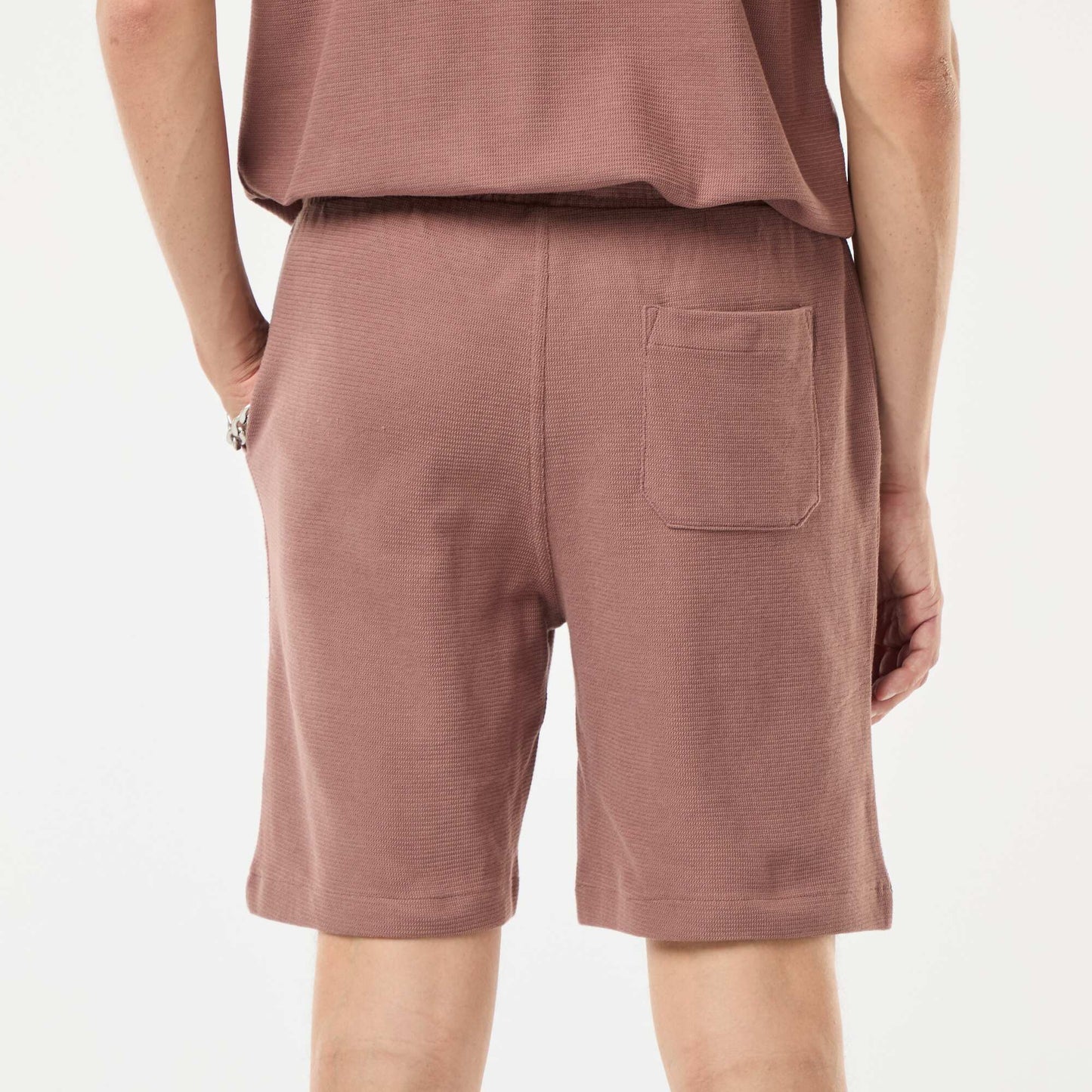 Sports shorts with fancy knit pockets BROWN
