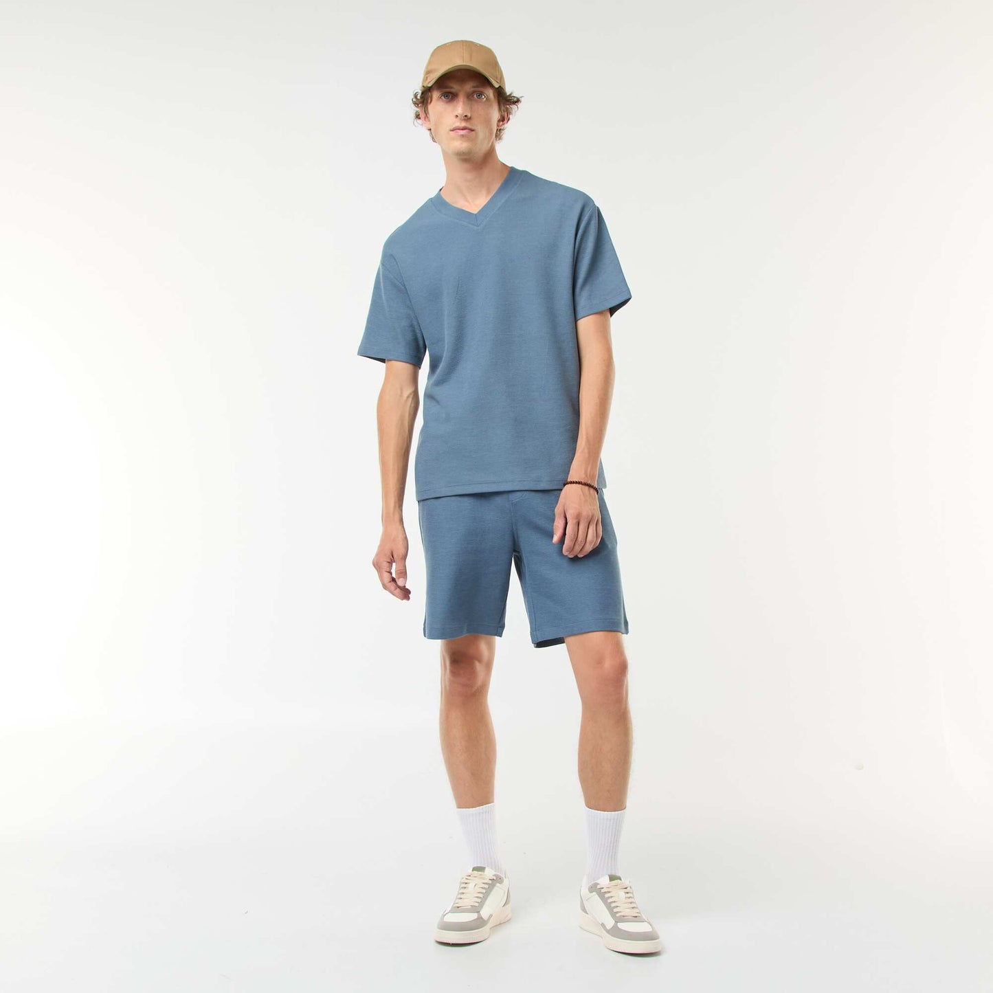 Sports shorts with fancy knit pockets BLUE