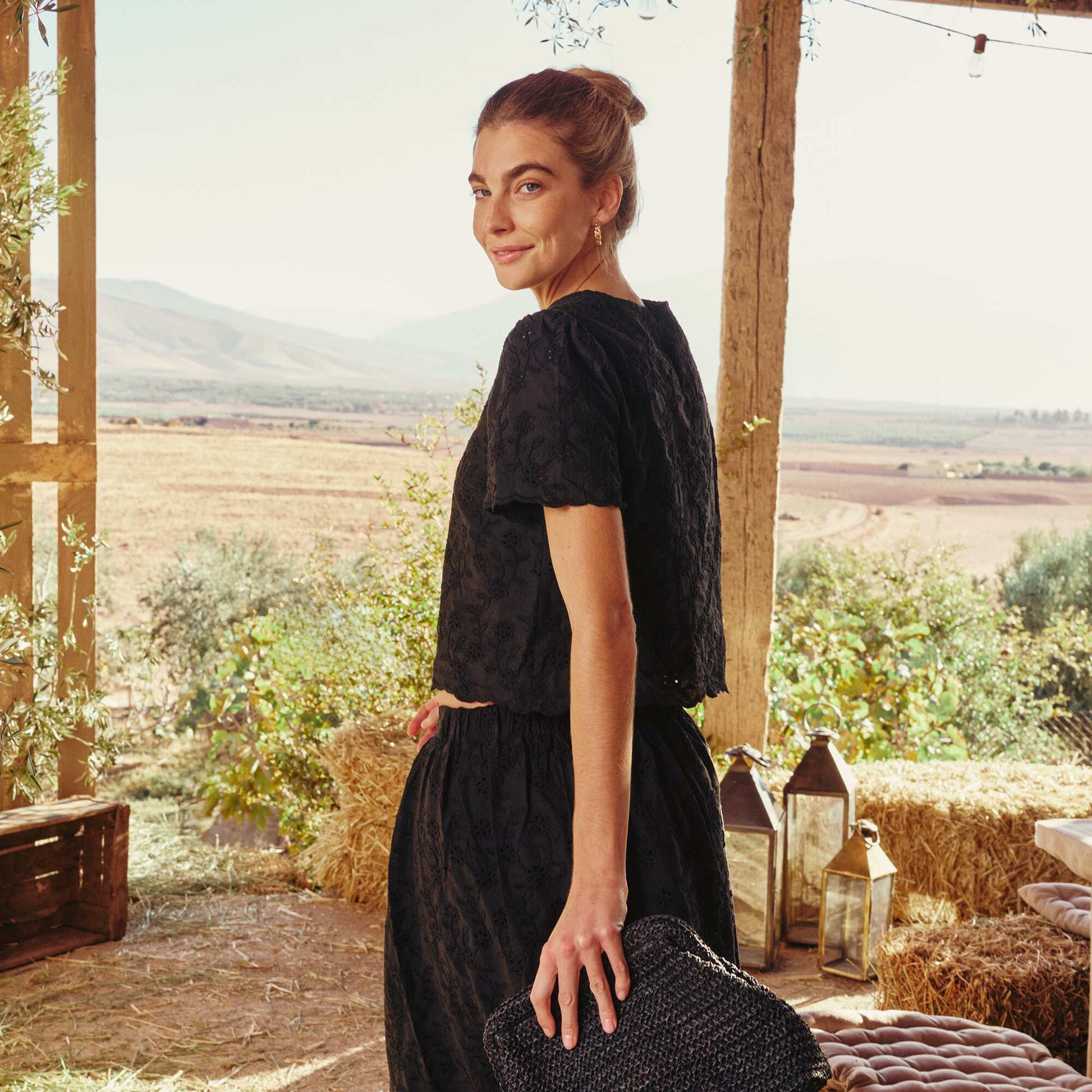 Short-Sleeve Broderie Anglaise Cotton Top BLACK