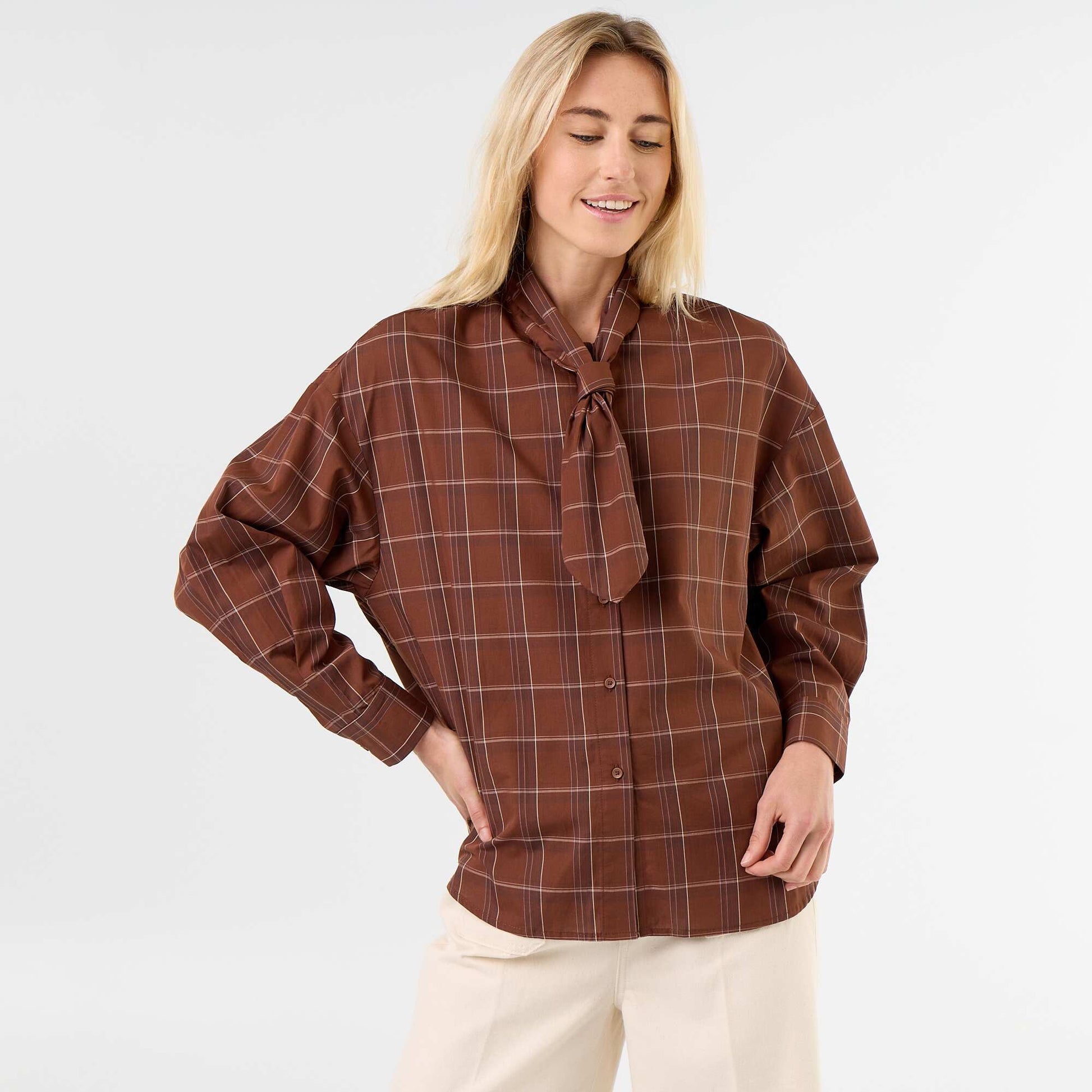 Loose Long-Sleeved Shirt with Pussy-Bow Collar BROWN