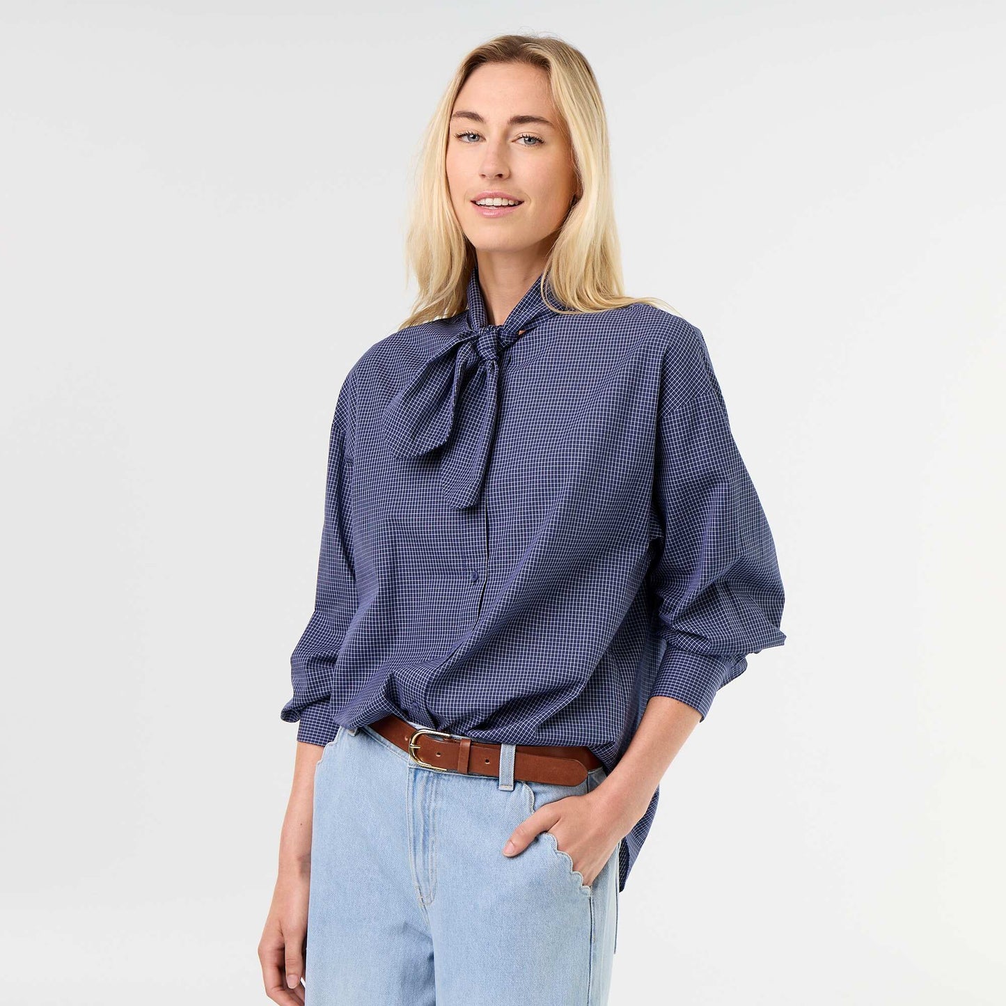 Loose Long-Sleeved Shirt with Pussy-Bow Collar BLUE