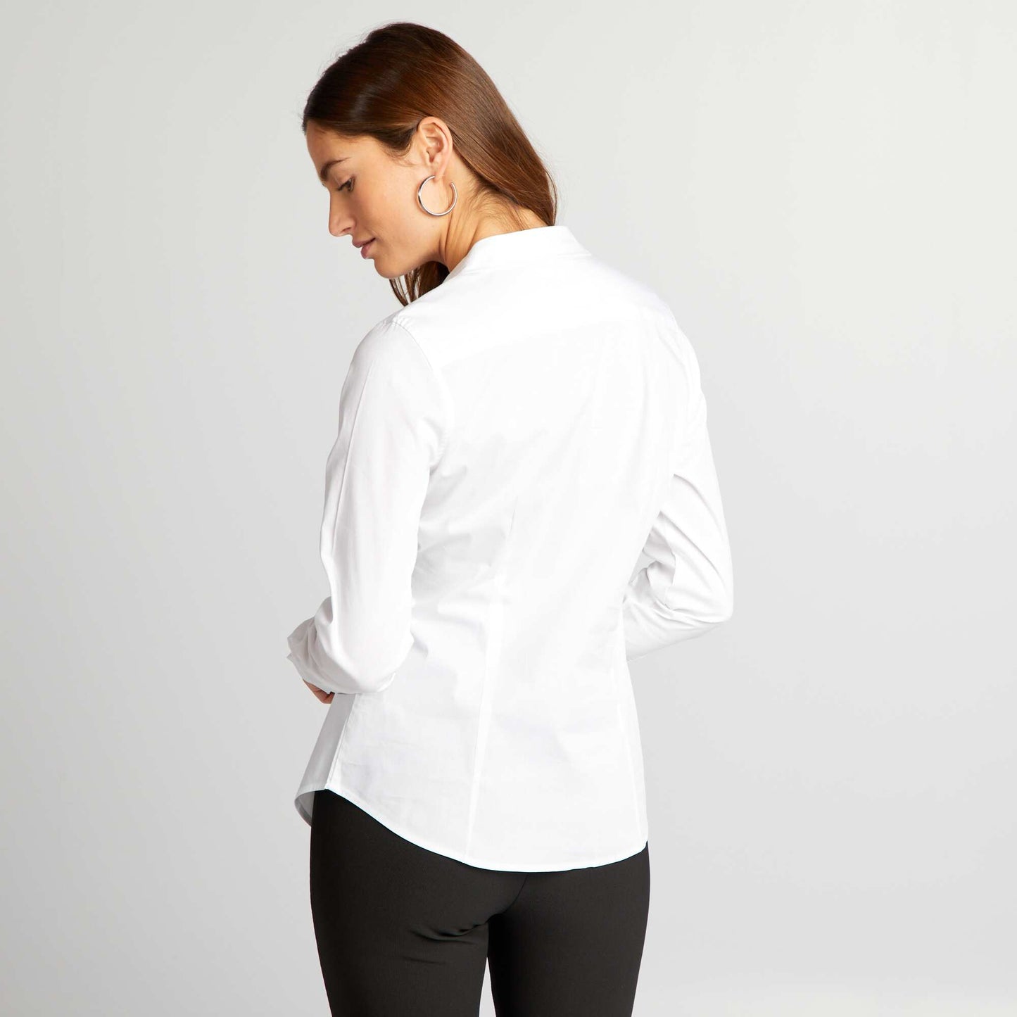 Fitted shirt with cutaway collar white