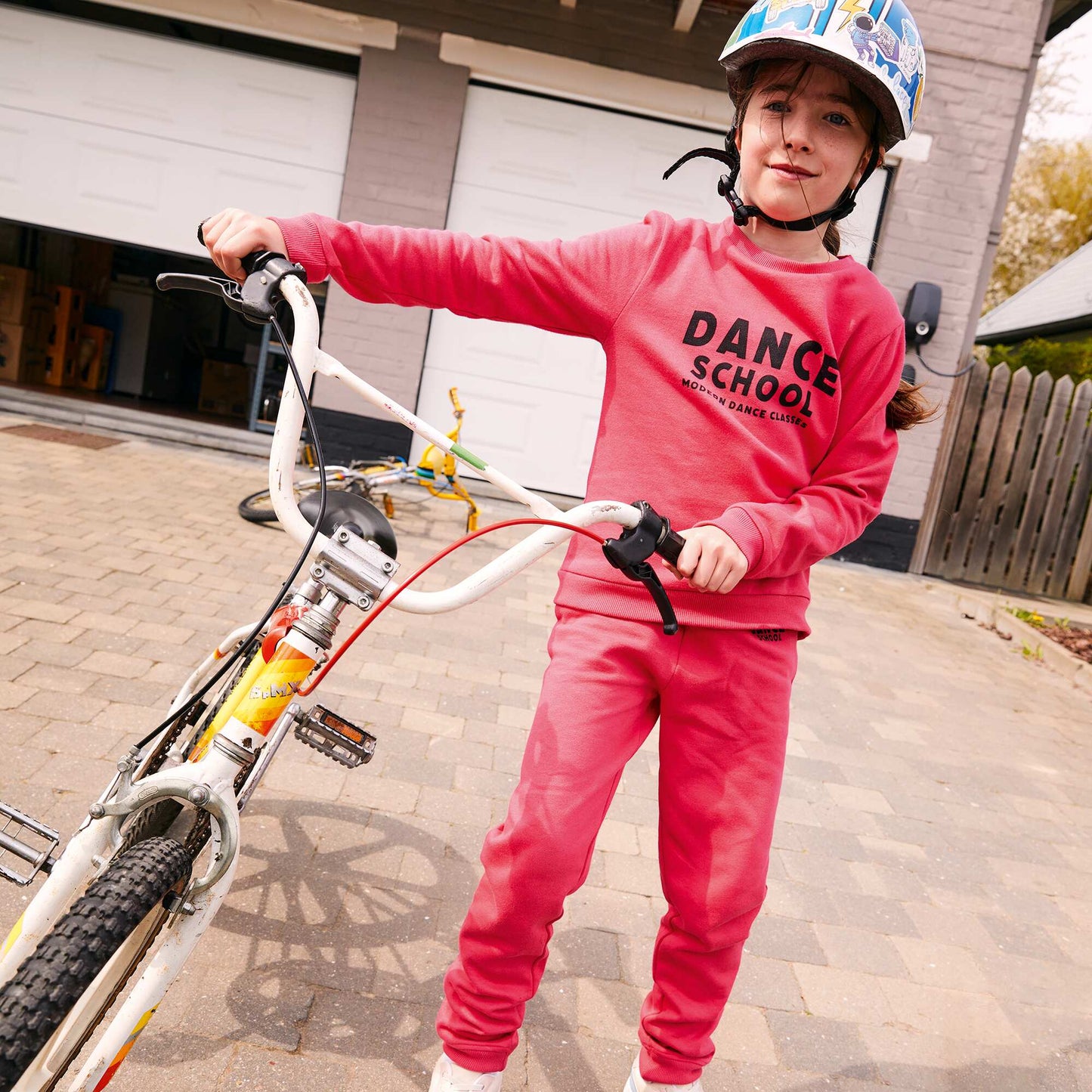 Sweatshirt with printed lettering Pink