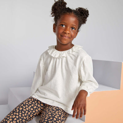 T-shirt with little ruffled collar White